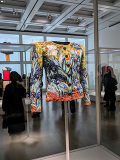 国立新美術館