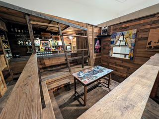 青森県立美術館